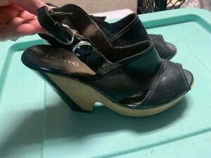 DKNYC Womens Strap Heel Wedges - Size 9