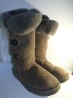 Ugg Women's Boots Gray Snow Boots Size 10 SKU#09912