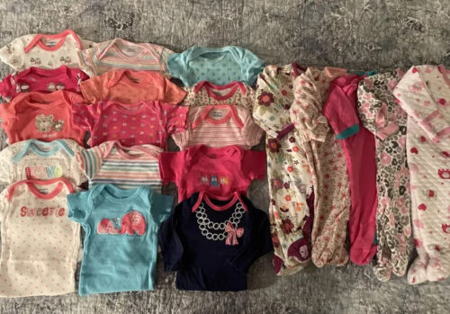 20 Pc Girl's Clothing Lot Size 0-3 Months- 15 Gerber Onesies and 5 Footed PJs
