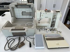 BERNINA Record 930 Electronic Sewing Machine w/Case, Foot Pedal & Accessories,VG