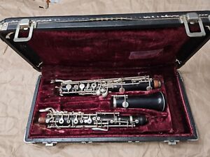 Platz Wood Oboe. USA.  Complete, but needs fixing up.