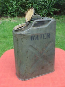 New ListingWW2 US ARMY WATER JERRY CAN : JEEP SHERMAN TRUCK 1940