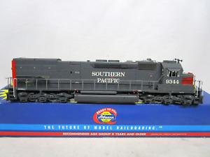 Athearn HO Scale SP Southern Pacific SD45T Diesel Locomotive 92621 DCC LokSound