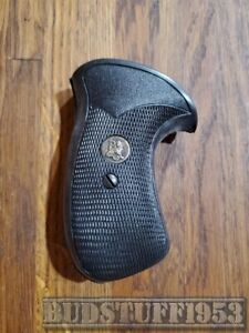 Pachmayr Compac Grips for Ruger Speed Six - RSS/C