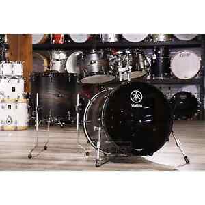 Yamaha Live Custom Hybrid Oak 4pc Drum Set Uzu Charcoal Sunburst