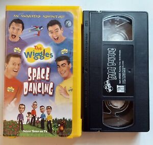 VHS Wiggles The Space Dancing In Yellow Hard Case Tested