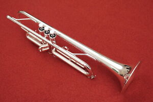Yamaha YTR-2330 S Bb Silver-Plated Trumpet