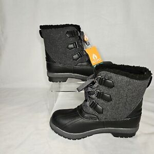 New in Box Sporto Ashley Snow Boot Black/Grey Size 8M Thermolite Sock