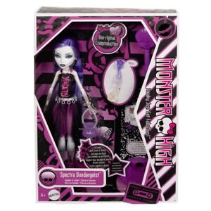 *May* - Monster High Booriginal Creeproduction Spectra Vondergeist Doll
