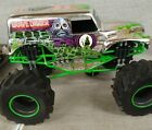 New Bright Large 1:8 RC Monster Jam Grave Digger No remote Rare parts only
