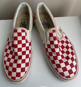 Vans Red/White Checkered Low Top Slip On Sneakers  Men-6.5. Women-8