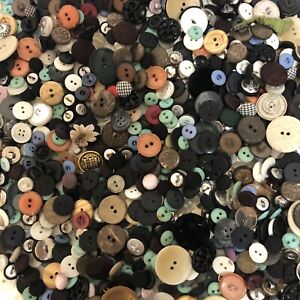 Mixed Lot Vintage Buttons - 15 oz ~400 Buttons
