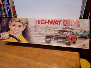 NOS T.N. NOMURA 1960's TIN LITHO BATTERY OPERATED HIGHWAY DRIVE with BOX