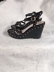 Vince Camuto VC-Tamblyn black soft cow patent leather wedge sandal Size 7.5 READ