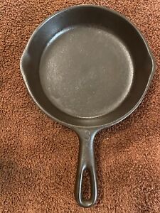 Vollrath #3 Skillet Vintage Cast Iron with Heat Ring and “A” Mold Mark Restored
