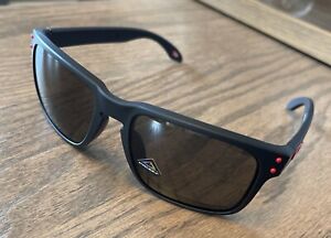 Oakley Men's OO9102-U2 Holbrook 57mm Matte Black Sunglasses w/ Prizm Grey
