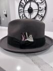 Vintage Bonds Men’s Gray Fedora Hat w/Feather Size 7 1/2