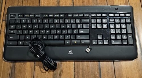 New ListingLogitech K800 Wireless Keyboard Dongle Power Cord Black Tested Works