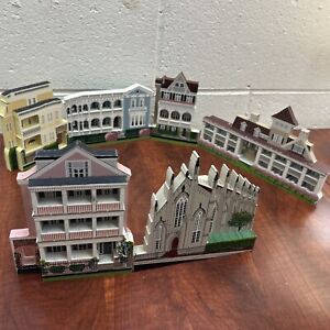 Shelia's collectibles houses Lot Of 6 Shelf Sitter Charleston, Sc