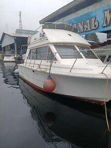 New Listing1978 Carver Santa Cruz 28' Boat Located in Seattle, WA - No Trailer