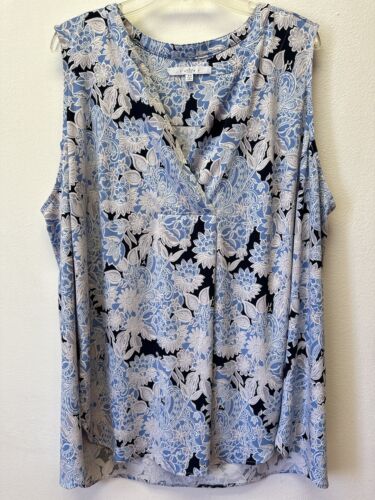 Fever Women Plus 3X Blue Paisley Stretch Knit Sleeveless Pleat Front Top Tank