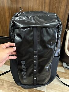 PATAGONIA Black  Hole 25L Backpack #49297, New With Tags, FAST FREE SHIP