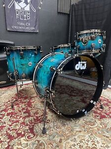 DW Collectors Maple Exotic Blue to Black Burst 4pc Drum Set