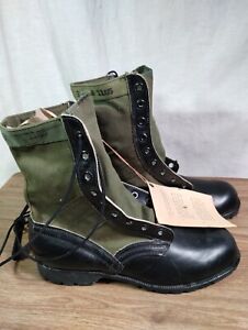 9 new AUTHENTIC Vietnam JUNGLE BOOTS 1965 tropical TAG ATTACHED bata AMRY
