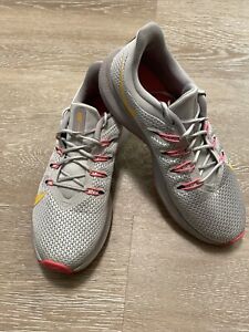 Nike Women's Athletic Shoes Size 8.5 Gray Pink Quest 2 Running Sneaker EUC