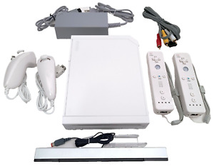 Nintendo Wii Game System Console with 2-REMOTES Bundle ALSO PLAYS GAMECUBE Games