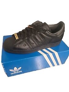 Adidas Superstar Black Carbon Gold GY0026 Mens Shoes 9.5 Debossed Trefoil
