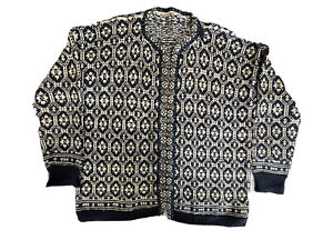 Knit Cardigan Nordic Norway Sweater No Tags Gray & Tan XXL Nice Metal Clasp