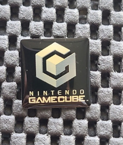 Nintendo GameCube pin badge rare promo event CES PAX Employee GC Mario Europe