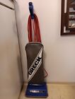 Oreck XL-2100RHS Commercial Xtended Life Vacuum Electric Upright Works Great.
