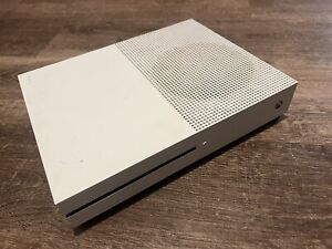 Xbox One S Console Model 1681 500GB FOR PARTS OR REPAIR NO DISPLAY