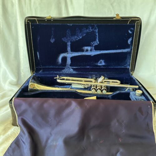 Bach Stradivarius Trumpet Model 37 Silver Plated Includes Case 1960s