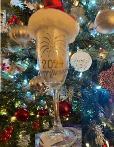 “Happy New Year 2024” Hand painted Homemade 6.25oz Champagne Flute Glass 🎊🍷