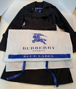 Woman's Burberry Blue Label trench coat Black w/Liner Asian Fit 40 US size M.