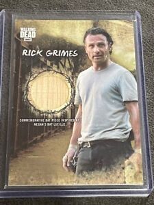 2018 TOPPS THE WALKING DEAD ROAD TO ALEXANDRIA RICK GRIMES BAT RELIC CARD