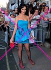 SINGER KATY PERRY BARE SHOULDERS AND  NYLONS - LEGGY PHOTO A-KPER5