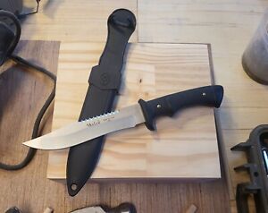 Muela Survival Fixed Blade Knife
