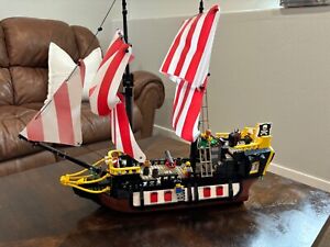 LEGO Pirates of Barracuda Bay (21322)