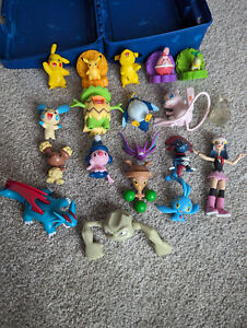 Lot of 19 Pokemon Figurines toys figures, some rare