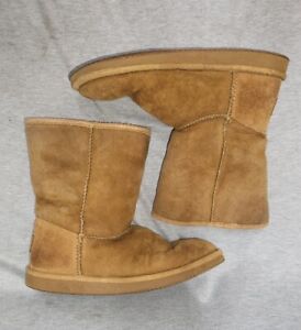 LL Bean Women's Chestnut Suede Shearling Lined Pull on Winter Boots Size 8 M