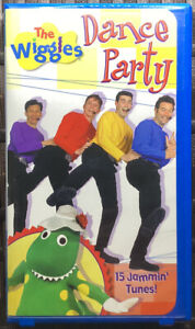The Wiggles Wiggles Dance Party VHS 2001 Small Blue Clamshell *Buy 2 Get 1 Free*