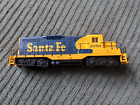 Walthers Trainline Standard Santa Fe #2050 Locomotive HOScale