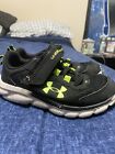 Under Armor Kids  shoes Size 13k, Black And Green￼