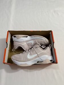 New Women’s Size 6.5 Barely Rose Nike Zoom Bella 6 Training Shoes DR5720 601