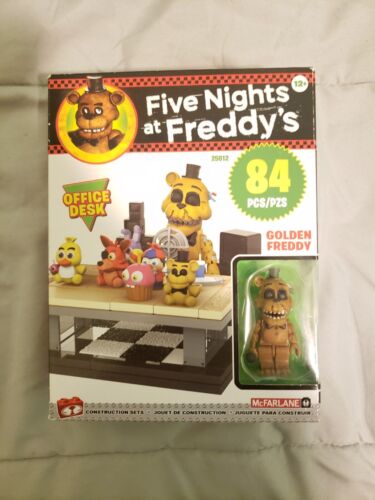 FNAF Five Nights at Freddy's McFarlane 25012 Office Desk - Golden Freddy NEW