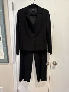 Ann Taylor Pant Suit-  Blazer Jacket And Pants Size 10  Black